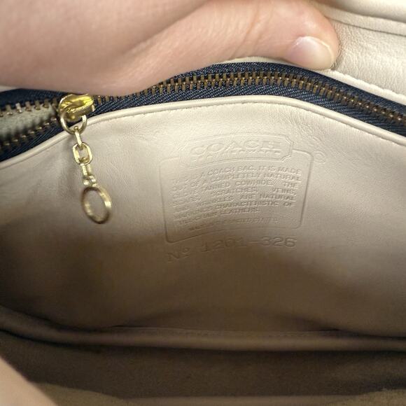 COACH Vintage Cafe Flap Bag Lightweights Glovetanned Cowhide Leather Bone 4111 - Picture 7 of 8